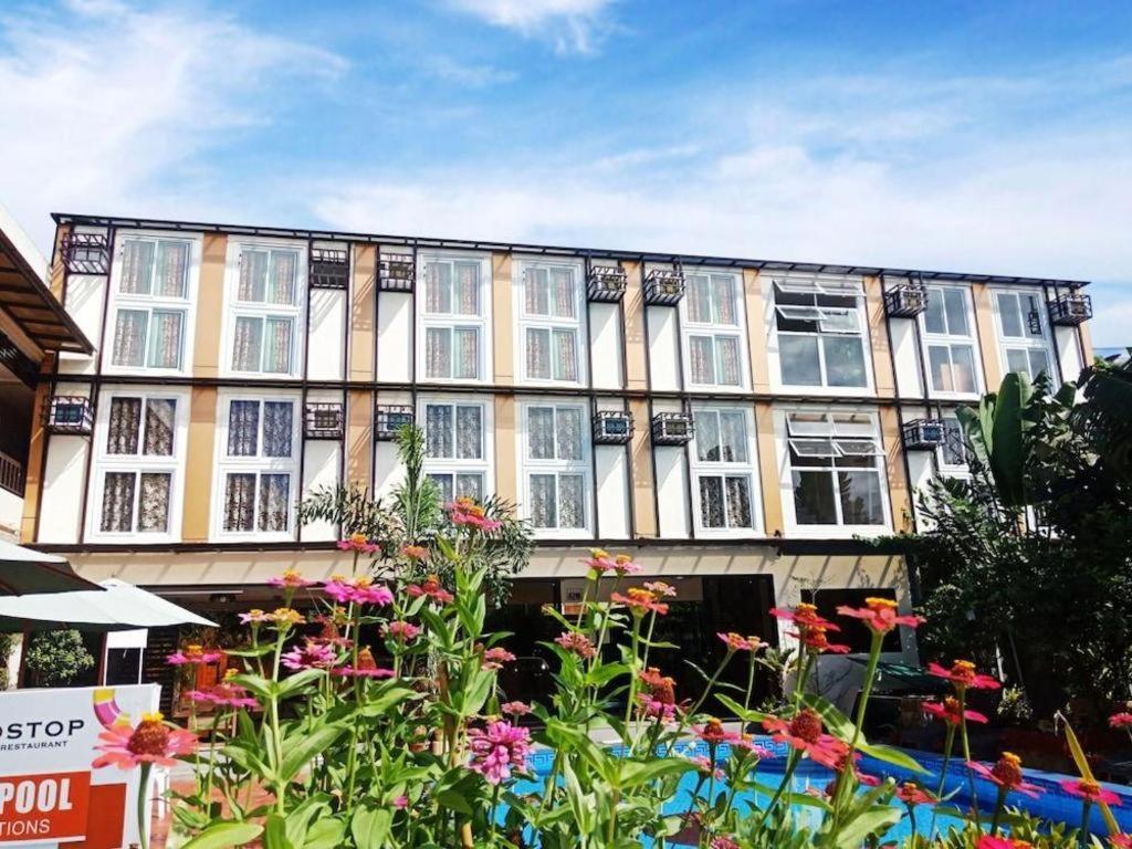 Aerostop Hotel & Restaurant Plaridel  Exterior foto