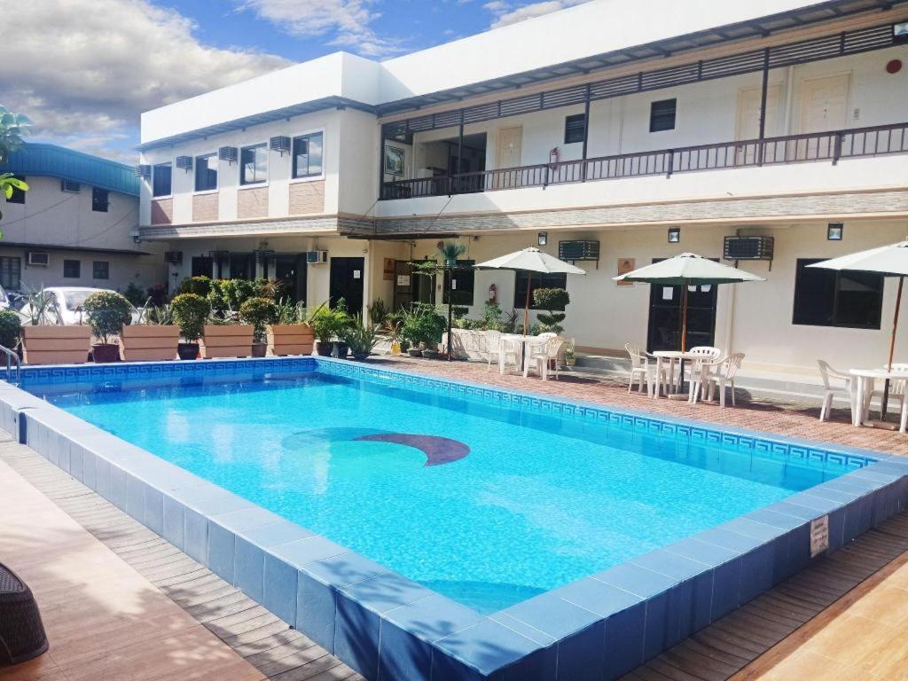 Aerostop Hotel & Restaurant Plaridel  Exterior foto