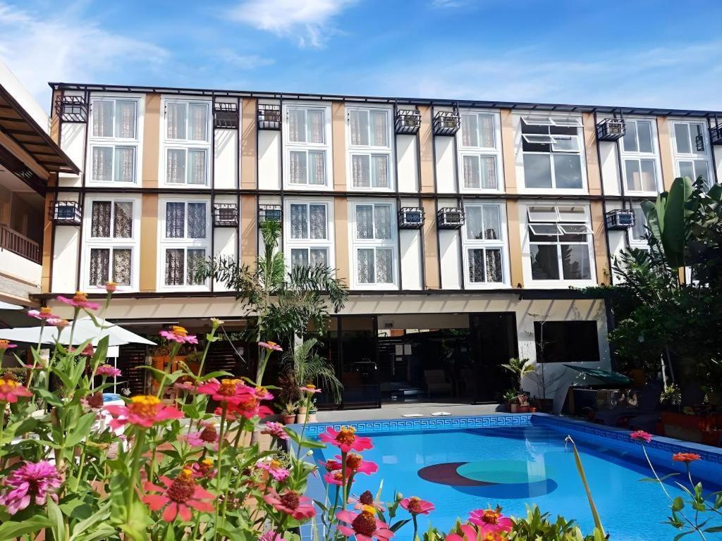 Aerostop Hotel & Restaurant Plaridel  Exterior foto